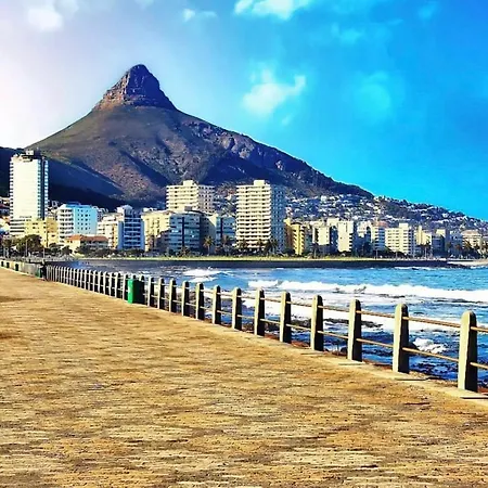 Ferienwohnung Planet Africa_Sea Point Kapstadt Exterior foto