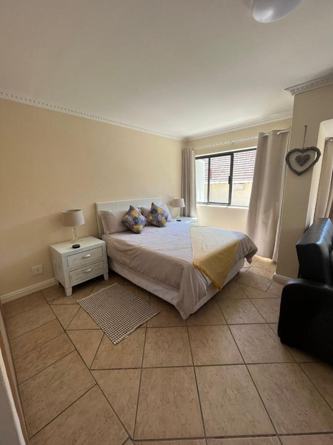 Apartment Planet Africa_sea Point *
