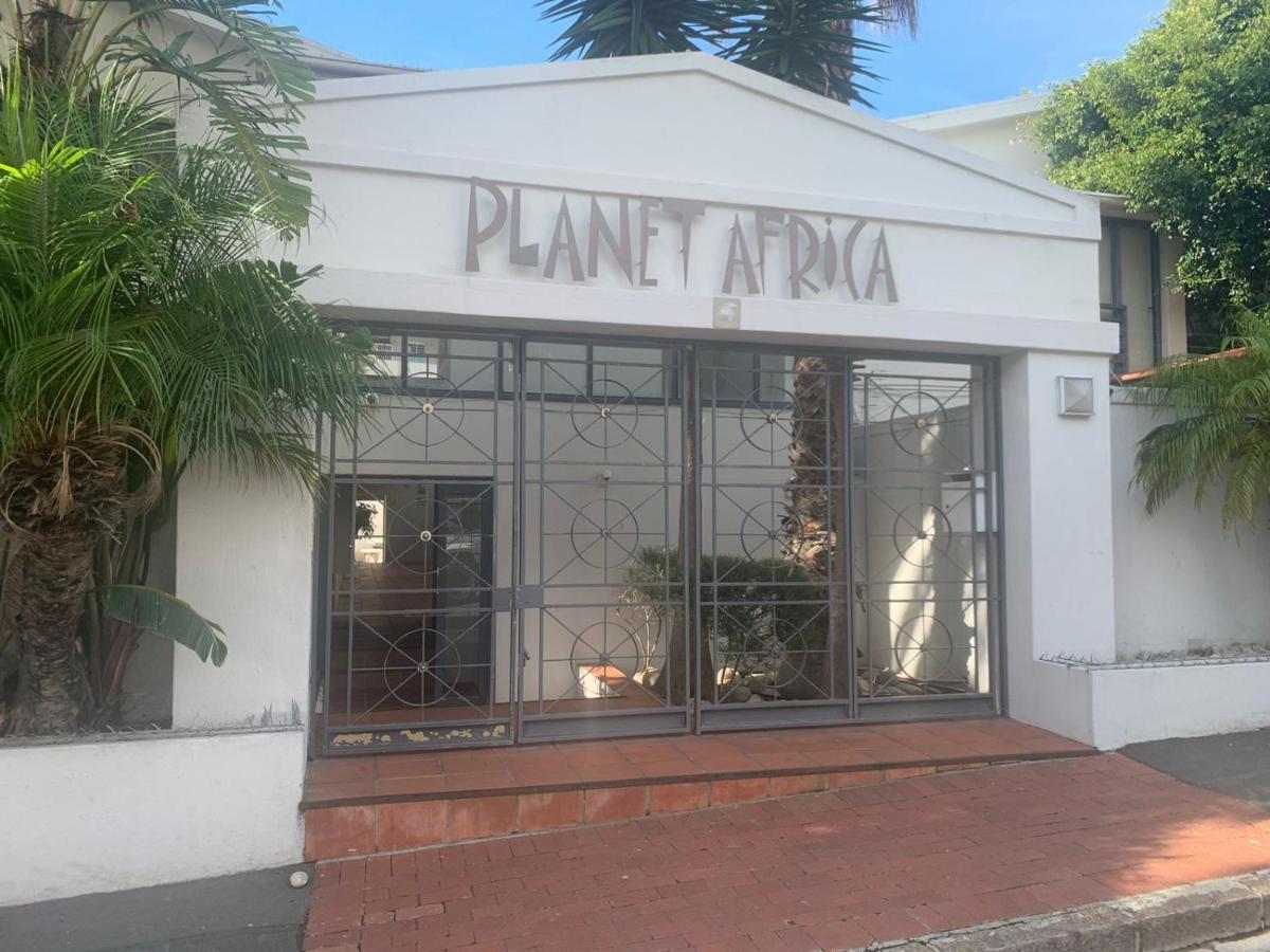 Planet Africa_sea Point Apartment